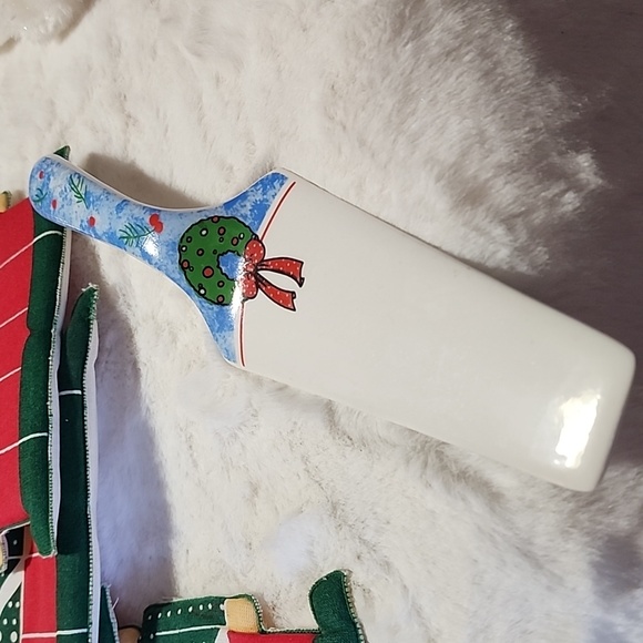 VINTAGE CHRISTMAS DECORATIVE ASSORTMENT BUNDLE - Picture 3 of 7